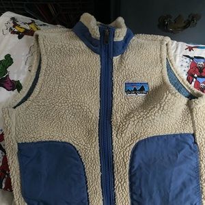 GUC boys XS classic Patagonia vest!